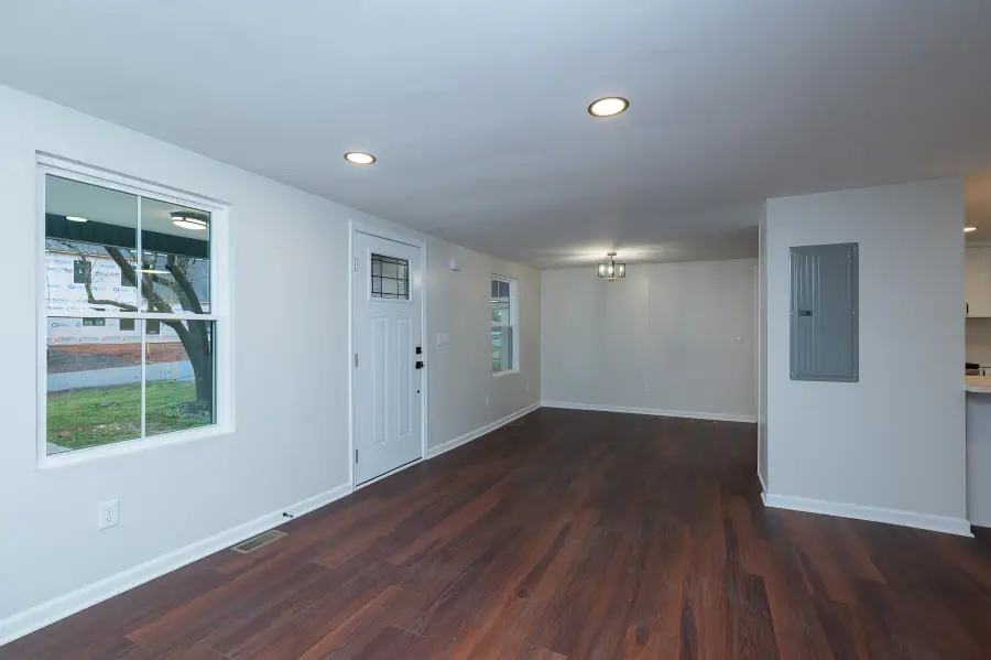 136 Moore Street, Wellford, SC 29385 - #3