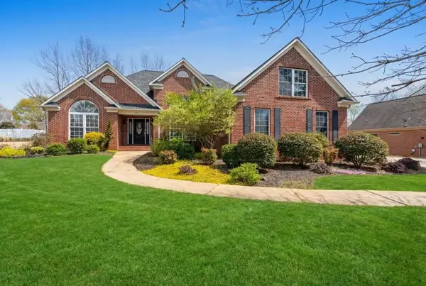 110 N Carleila Lake Way, Spartanburg, SC 29307