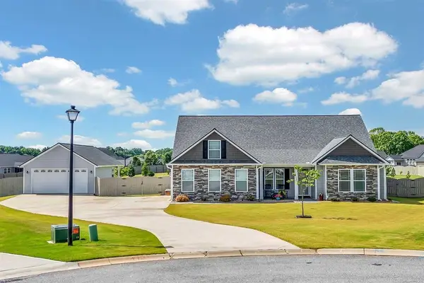 464 Kimbrell Oaks Drive, Boiling Springs, SC 29316