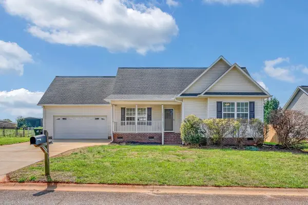 143 Summer Lady Lane, Boiling Springs, SC 29316