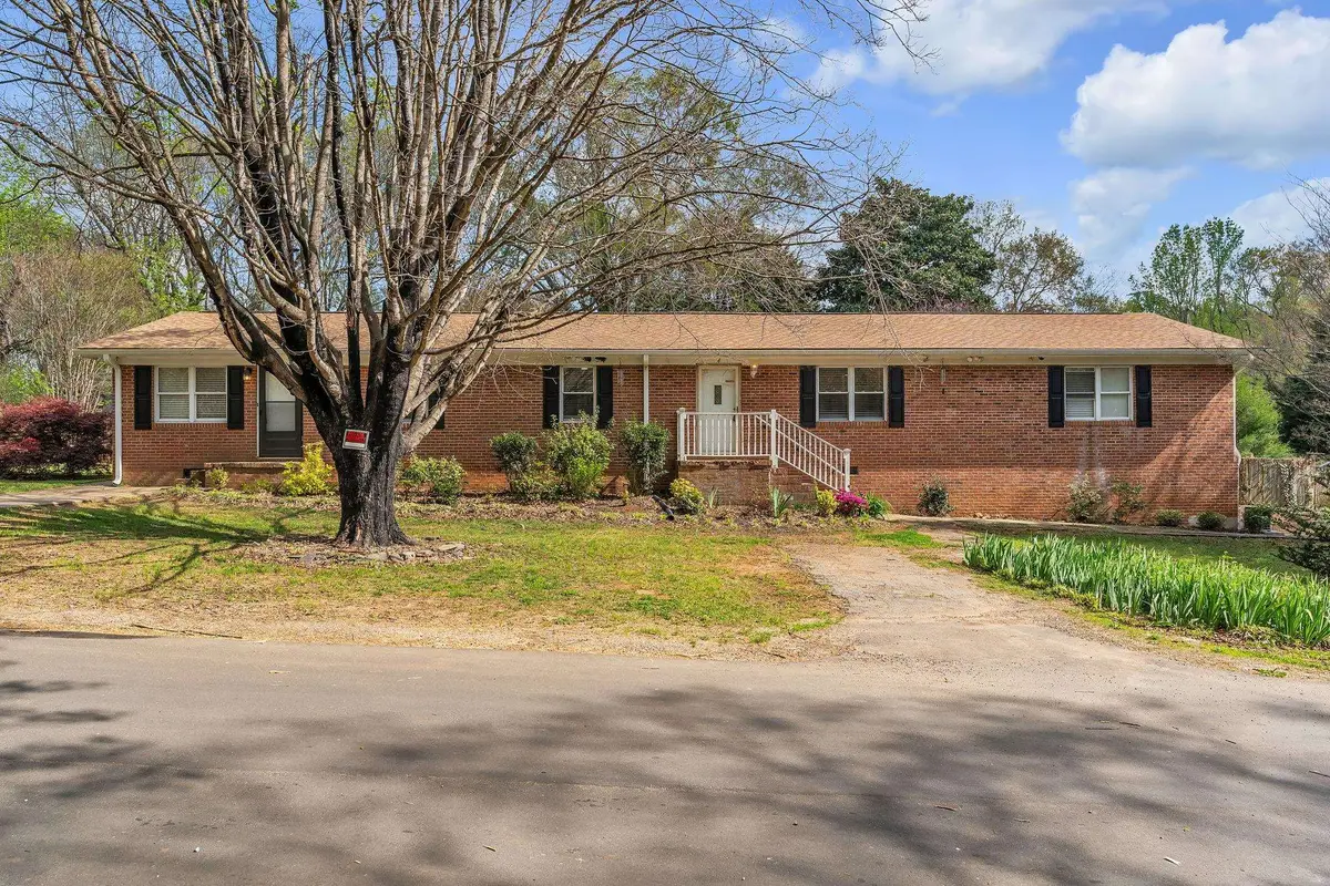 2 Easy Street, Taylors, SC 29687 - #1