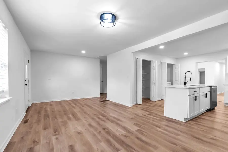 4 Easy Street, Taylors, SC 29687 - #2