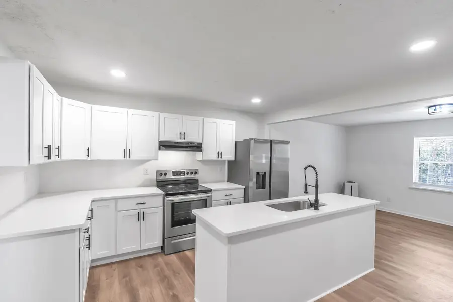 4 Easy Street, Taylors, SC 29687 - #3