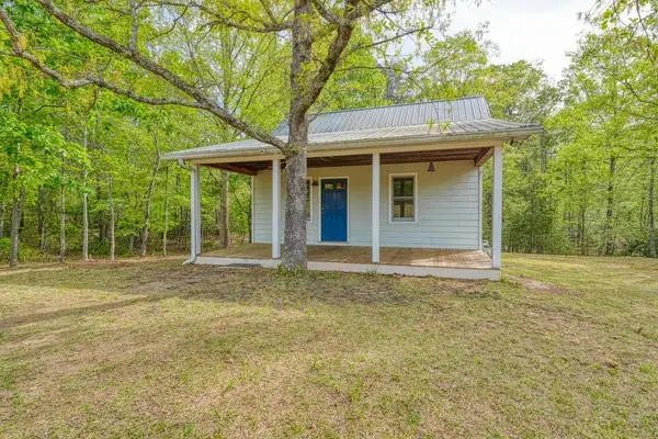 1810 Skunk Hollow Road, Campobello, SC 29322