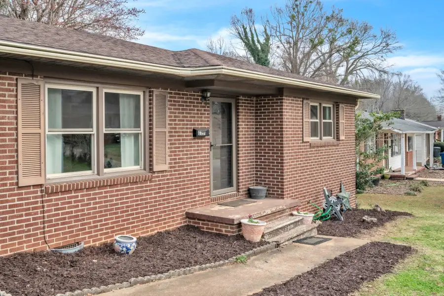 117 Lincoln Drive, Spartanburg, SC 29306 - #3