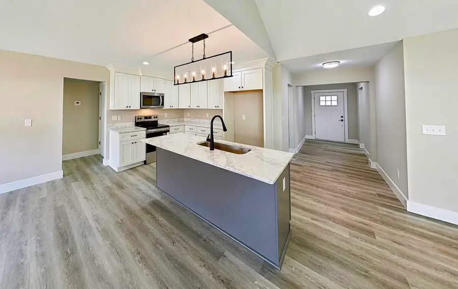 362 W Church Street, Cowpens, SC 29330 - #2