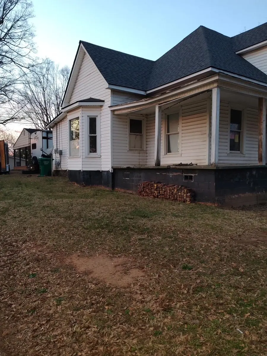 203 Poplar Street, Gaffney, SC 29341 - #3