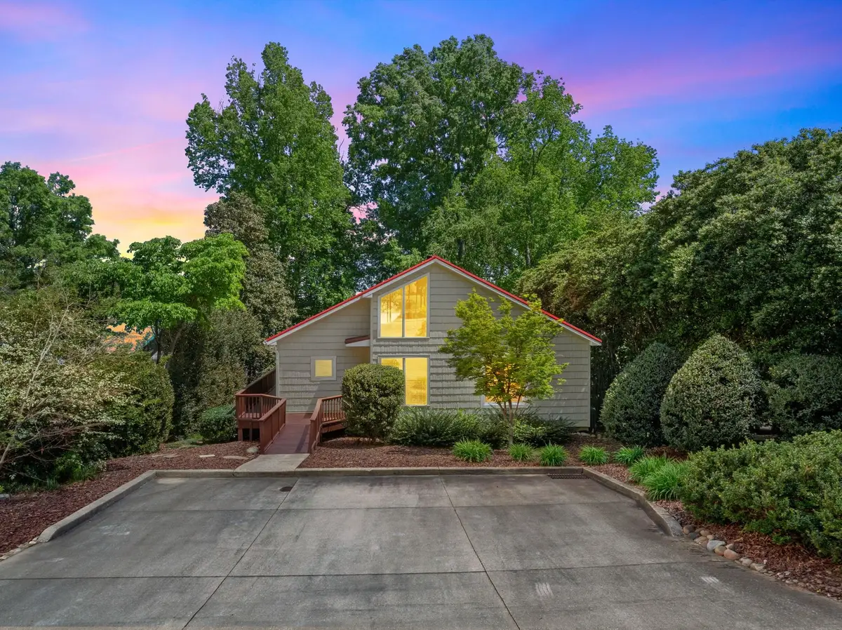 489 Lake Rd, Inman, SC 29349 - #1