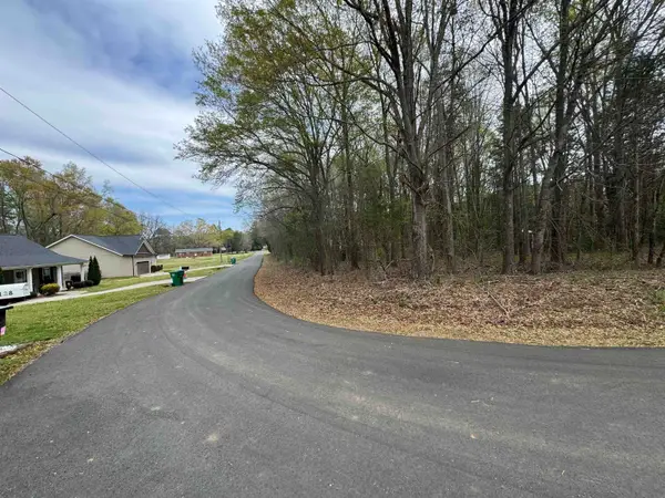 209 Cedar Circle, Cherokee, SC 29340