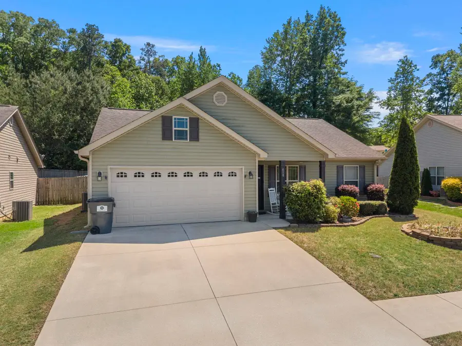 610 Chastine Drive, Spartanburg, SC 29301 - #2