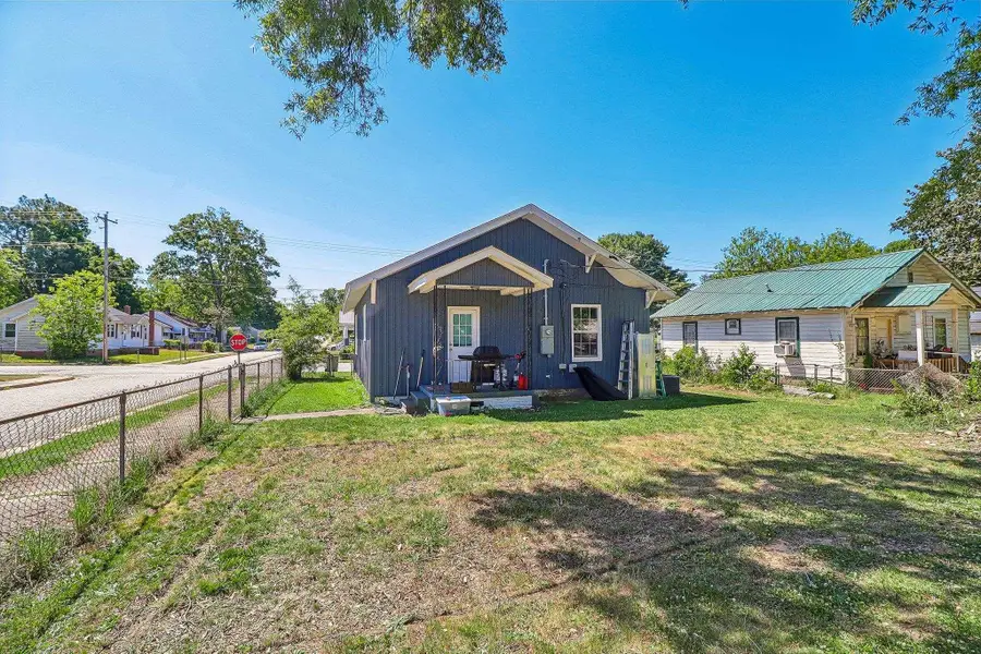 200 Jefferson Street, Clinton, SC 29325 - #2