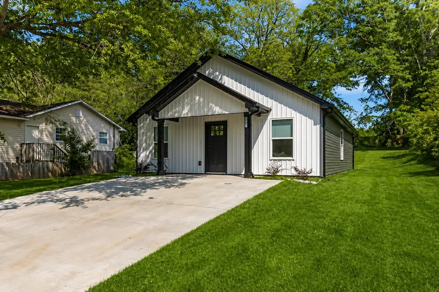 561 Bee Street, Spartanburg, SC 29301 - #3