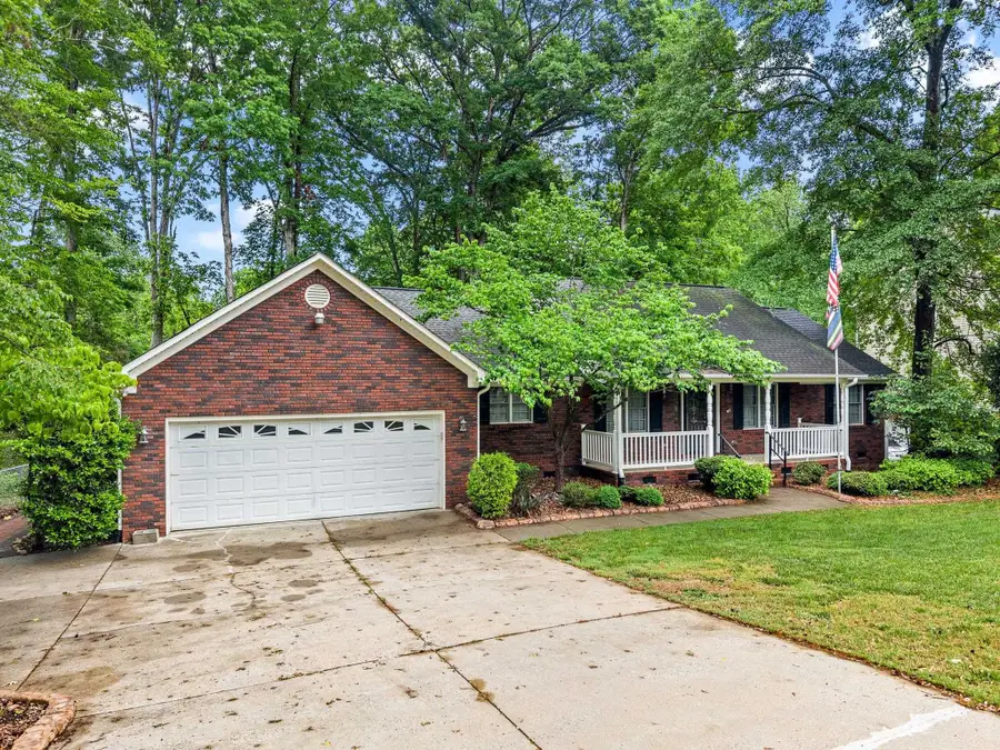 353 Round Ridge Road, Spartanburg, SC 29302 - #2