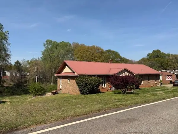 119 W Pine Street, Duncan, SC 29334
