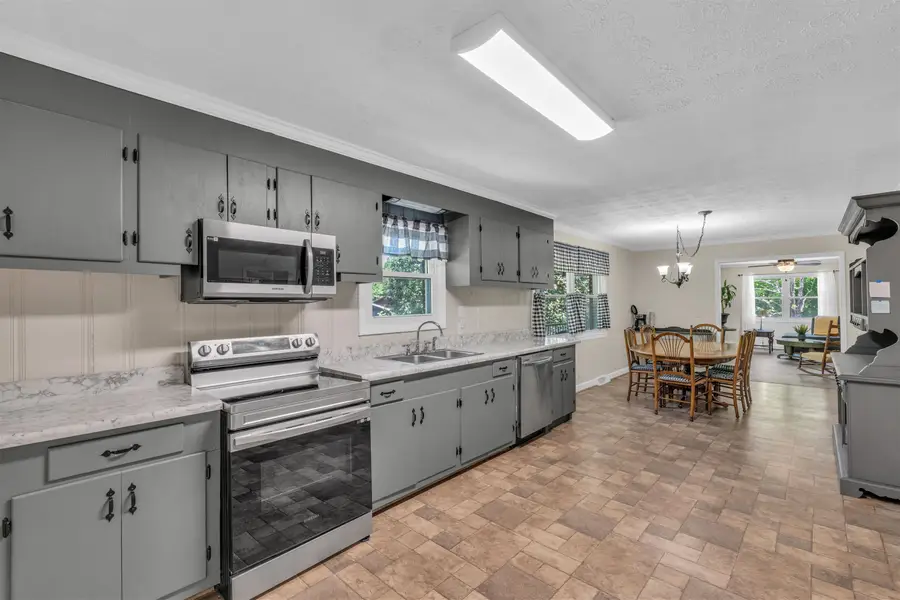 213 Nursery Road, Easley, SC 26940 - #3