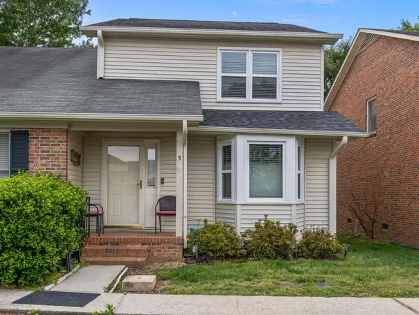 5 Hillington Place, Greer, SC 29651