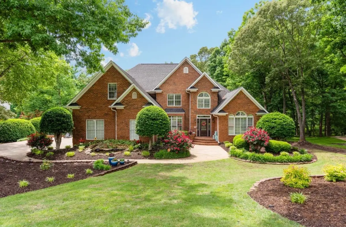 110 W Woodglen Road, Spartanburg, SC 29301 - #1