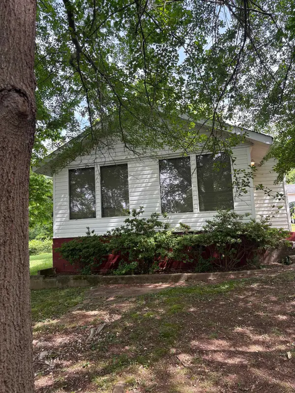 242 Woodlawn Avenue, Spartanburg, SC 29306