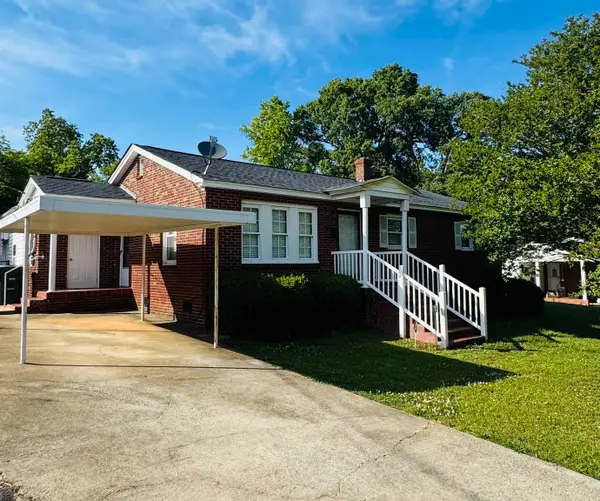 310 W. Hillcrest Ave., Union, SC 29379