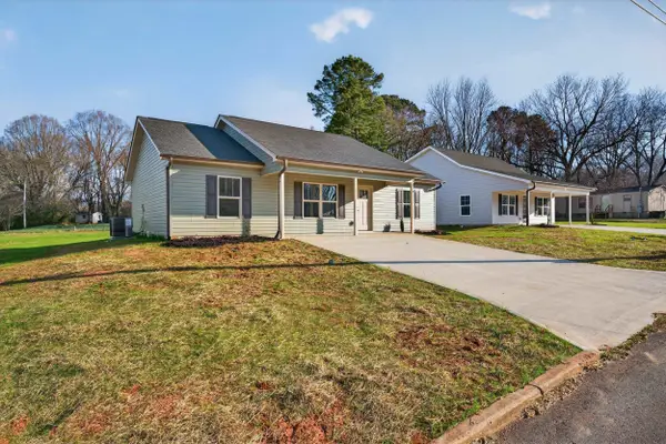 214 Gaffney Ave, Gaffney, SC 29341