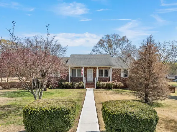 404 Shamrock Dr, Boiling Springs, SC 29316