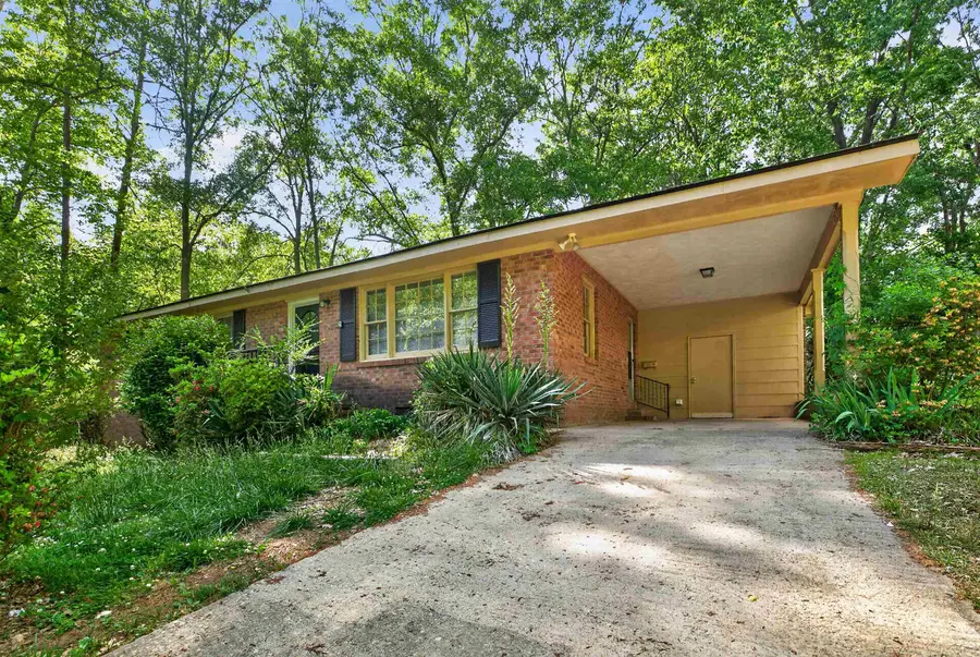 482 Carolyn Dr, Spartanburg, SC 29306 - #3