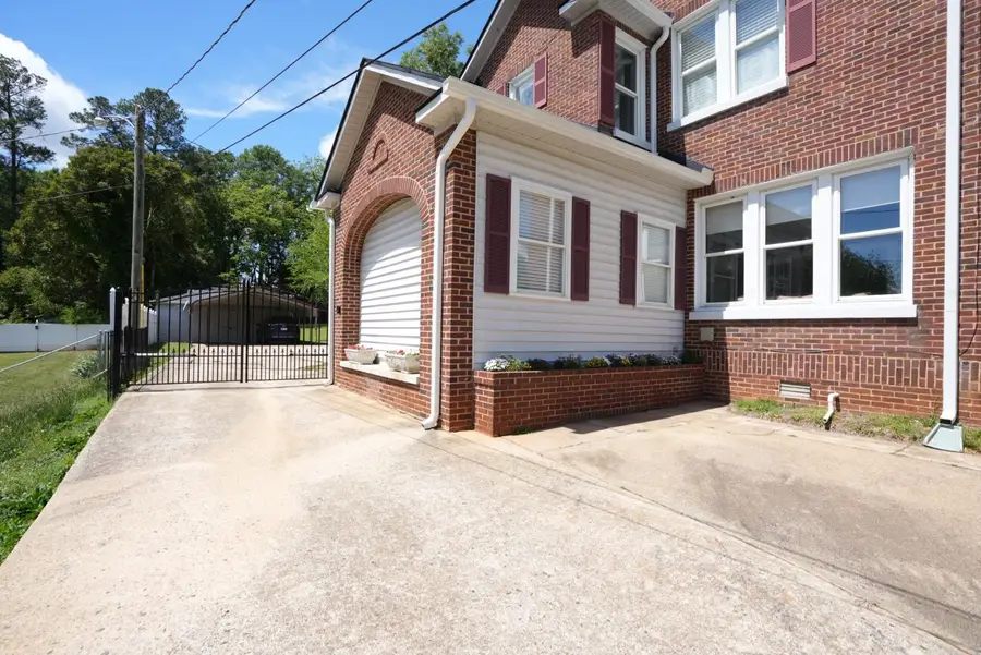 906 College Drive, Gaffney, SC 29340 - #3
