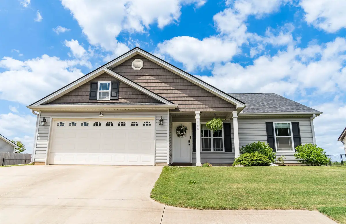 300 Brown Arrow Circle, Inman, SC 29349 - #1