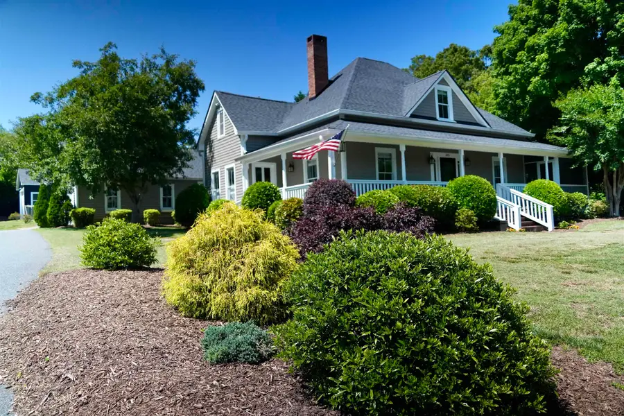 305 E Prince Road, Landrum, SC 29356 - #2