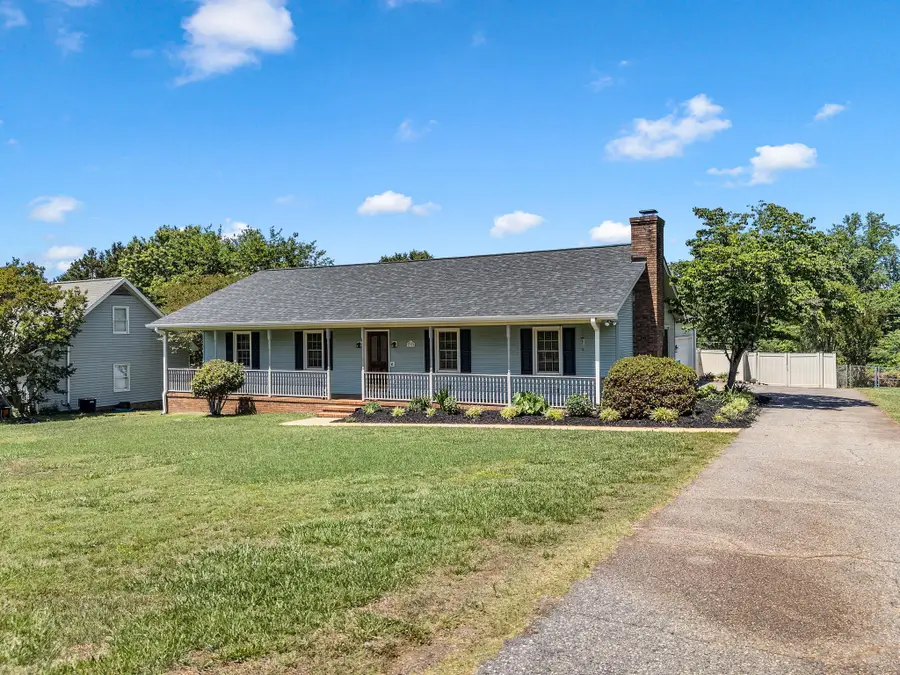 138 Parris Ridge Drive, Boiling Springs, SC 29316 - #2