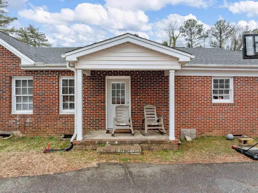712 W Georgia Street, Woodruff, SC 29388 - #2