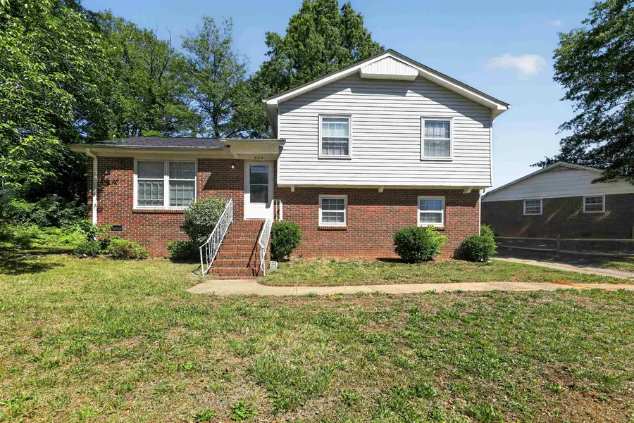 308 Willow Oaks Dr Drive, Spartanburg, SC 29301 - #2