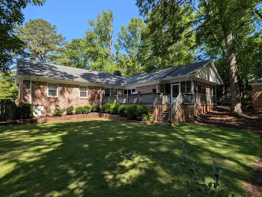 255 Heathwood Drive, Spartanburg, SC 29307 - #2