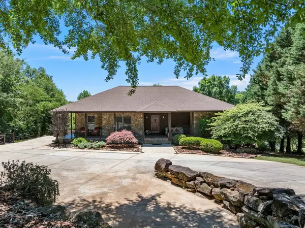 181 Lakeshore Drive, Chesnee, SC 29323