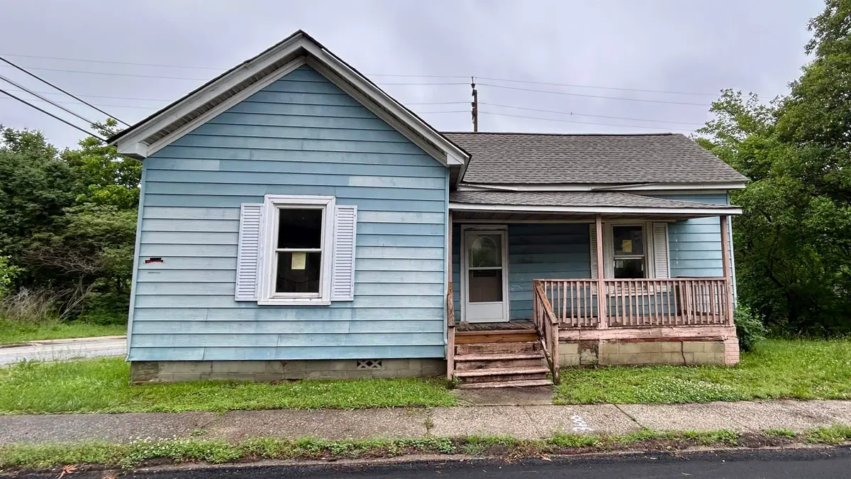 501 E Robinson Street, Gaffney, SC 29340 - #1