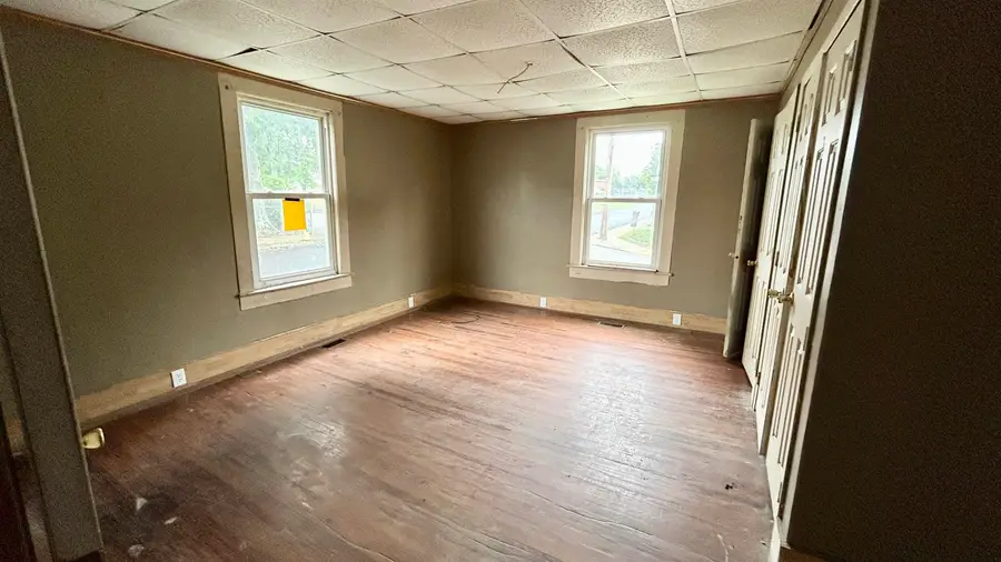 501 E Robinson Street, Gaffney, SC 29340 - #2