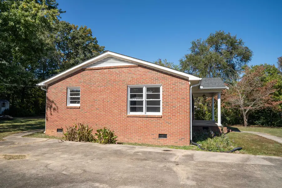 157 Sunset Drive, Cowpens, SC 29330 - #3