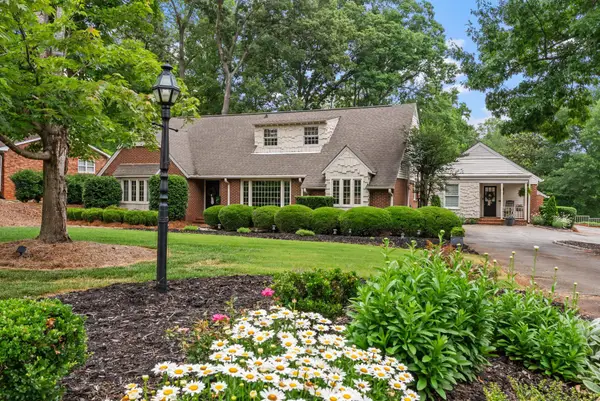 300 Lake Forest Dr, Spartanburg, SC 29302