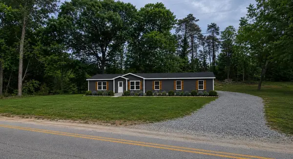 438 Berry Shoals Road, Duncan, SC 29334