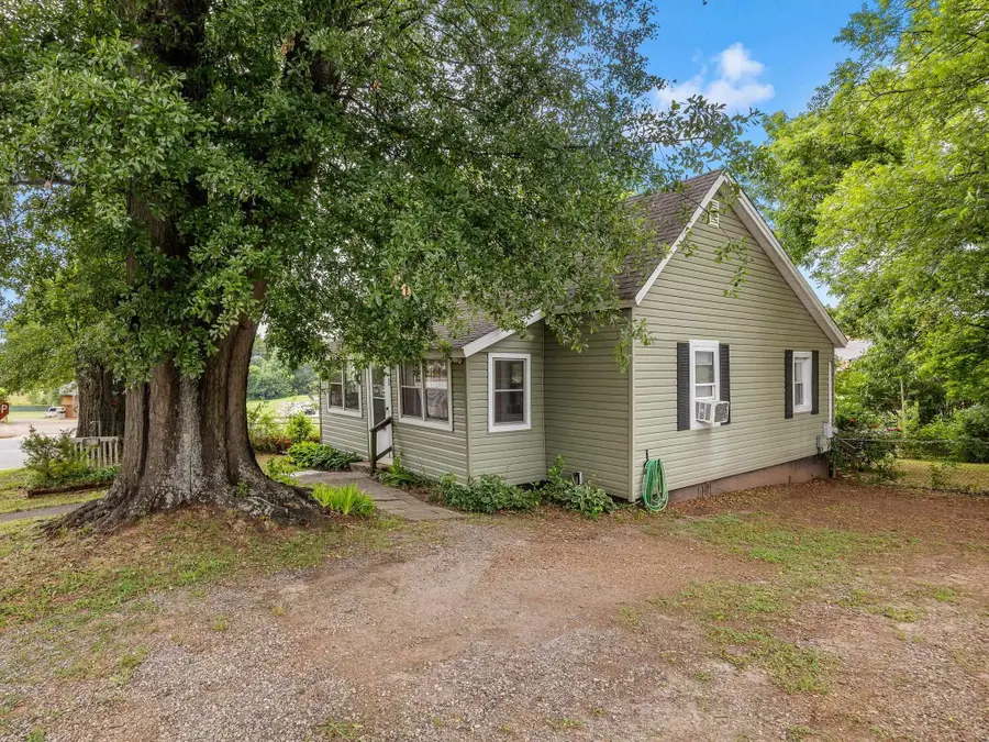 1 F Street, Inman, SC 29349 - #3