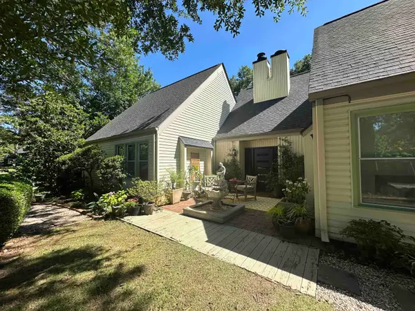 221 Saratoga Drive, Greer, SC 29650