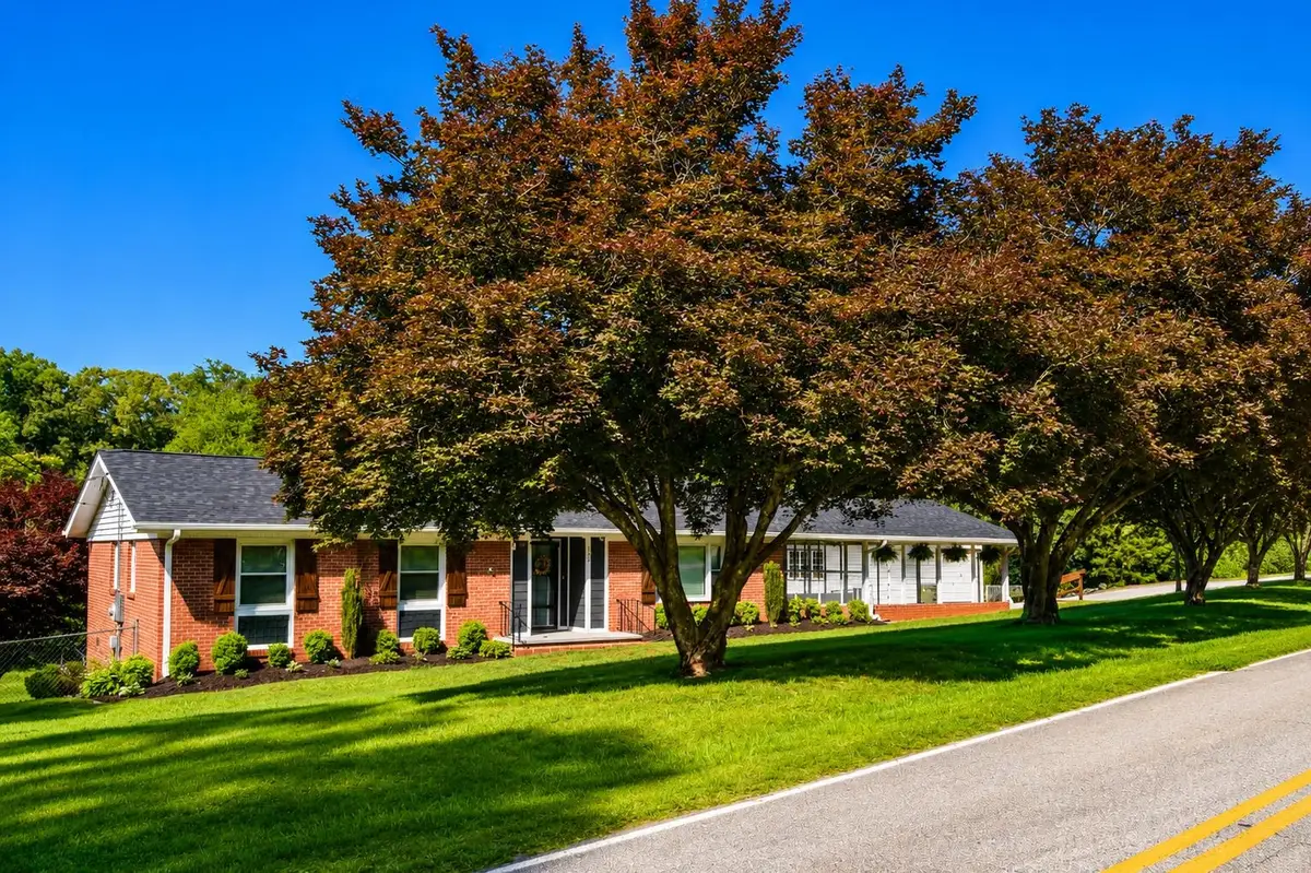 150 Greenway Drive, Cowpens, SC 29330 - #1