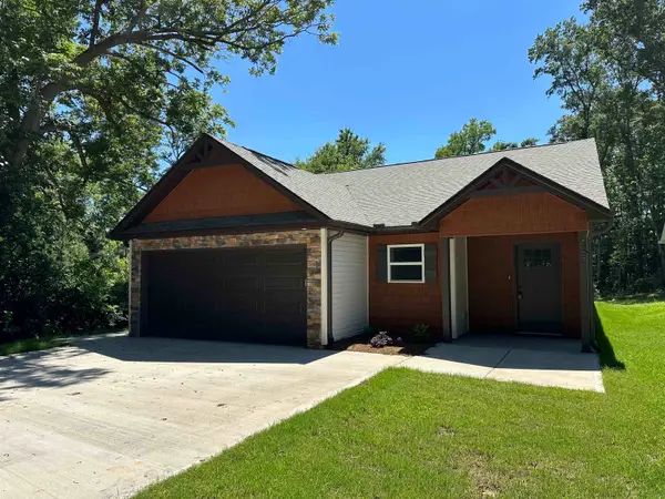 562 S Main Street, Woodruff, SC 29388
