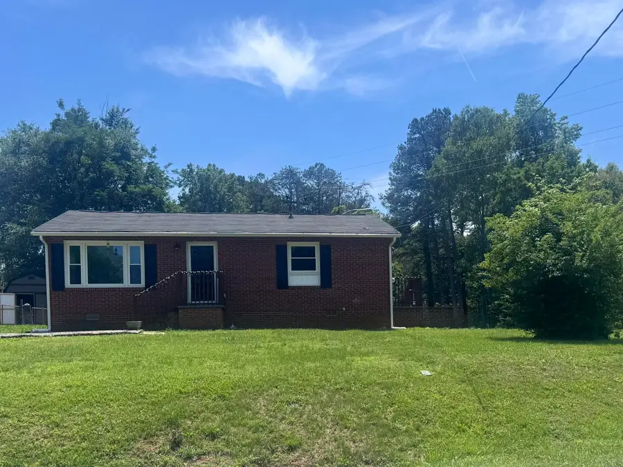 431 Charleston St N, Blacksburg, SC 29702 - #2