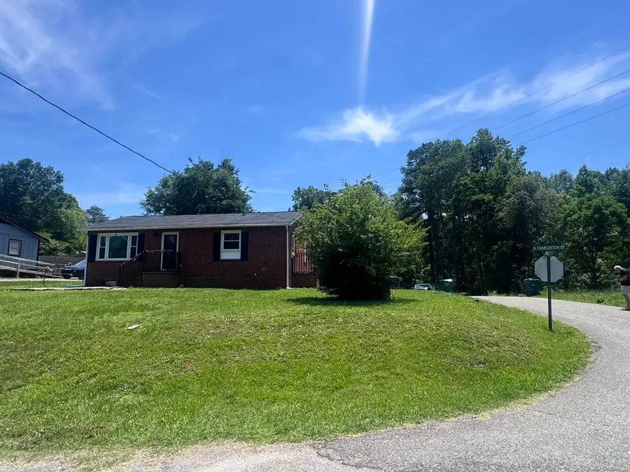431 Charleston St N, Blacksburg, SC 29702 - #3