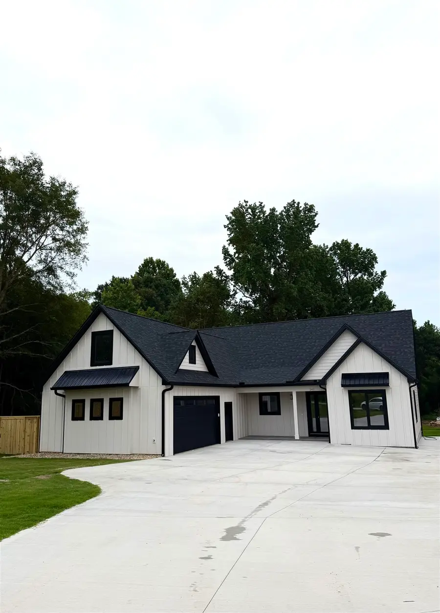 141 Babb Rd, Campobello, SC 29322 - #2