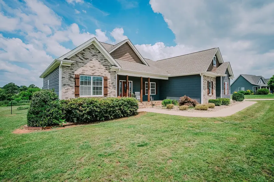 139 N Stallion Drive, Cowpens, SC 29330 - #2