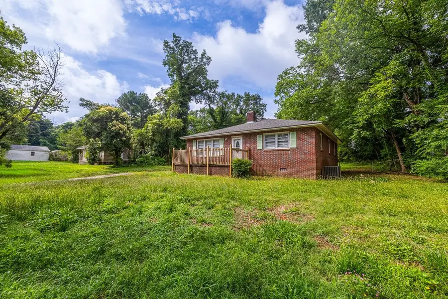 157 Hampton Street, Wellford, SC 29385 - #3