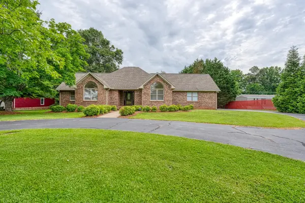 826 Mount Zion Road, Spartanburg, SC 29303