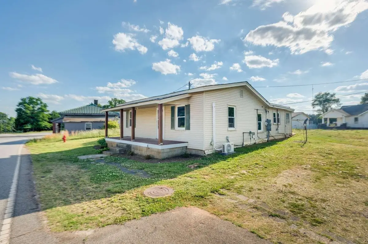 282 Tucapau Road, Wellford, SC 29385 - #1